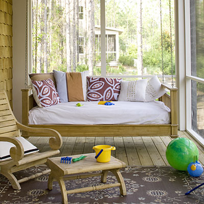 Screened-in porch {Image via Southern Living}