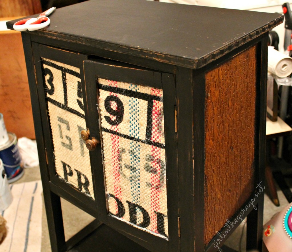 Accent table makeover using paint, Mod Podge, and burlap.  What a transformation!