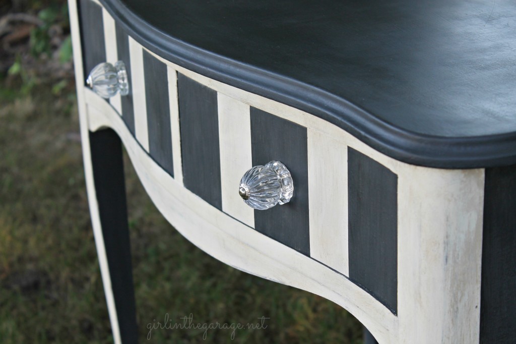 Vanity Makeover & Annie Sloan Chalk Paint® Review