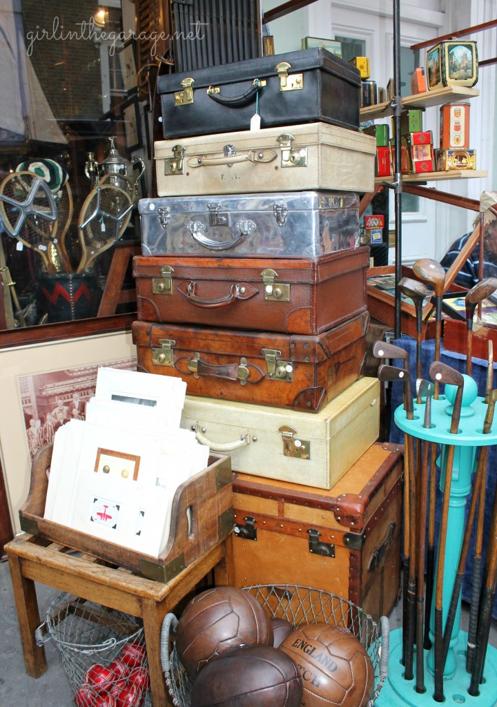 Girl in Notting Hill: Portobello Road Market