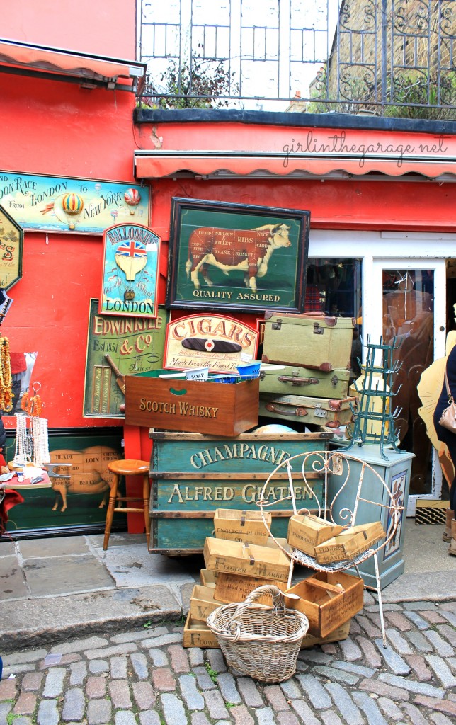 Girl in Notting Hill: Portobello Road Market