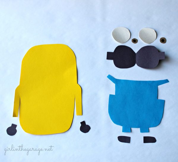 Make Your Own Minion {Kids Craft}