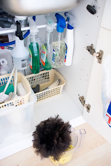 Organize your kitchen cabinets, pantry, refrigerator, freezer, and more with these clever tips!