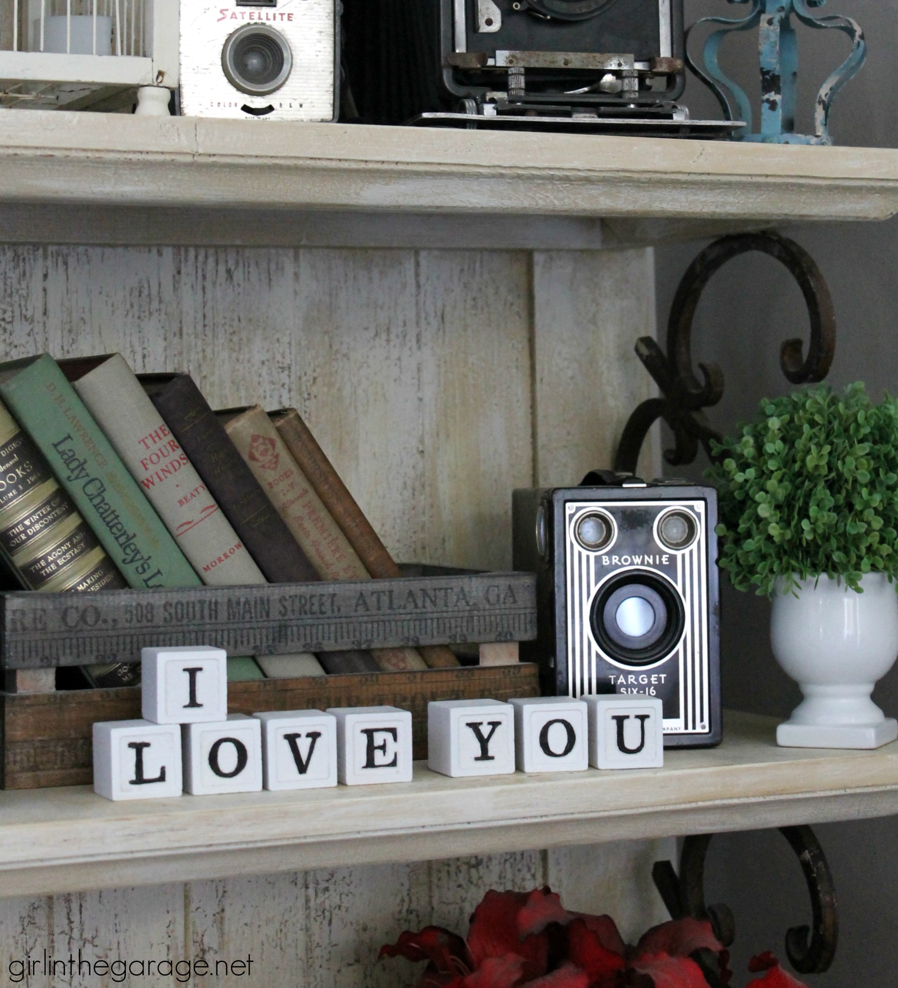 Turn old baby blocks into stylish grown up decor - display meaningful messages in your home. By Girl in the Garage