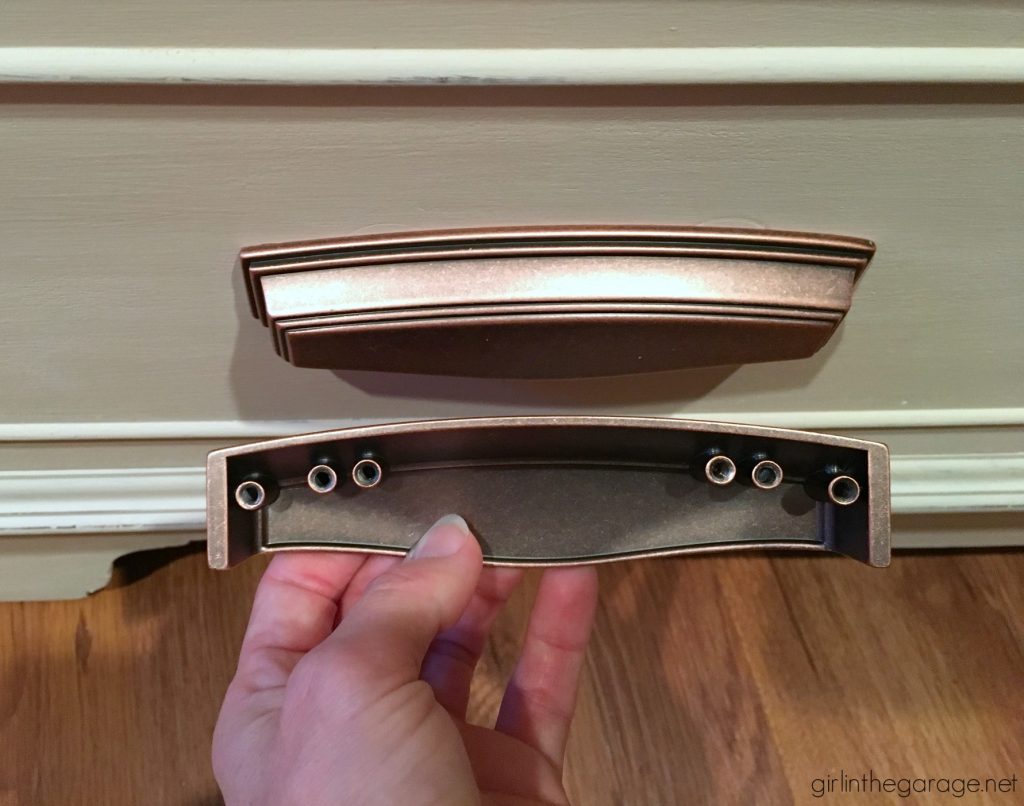 Vintage Cedar Chest Makeover - Minwax Stain and Annie Sloan Chalk Paint - No Bleed Through - by Girl in the Garage