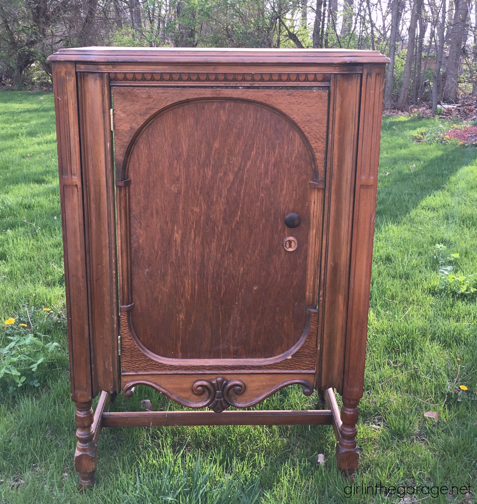 Thrifted repurposed radio cabinet makeover to storage cabinet with shelves. Annie Sloan Chalk Paint in Provence turquoise. DIY tutorial by Girl in the Garage.