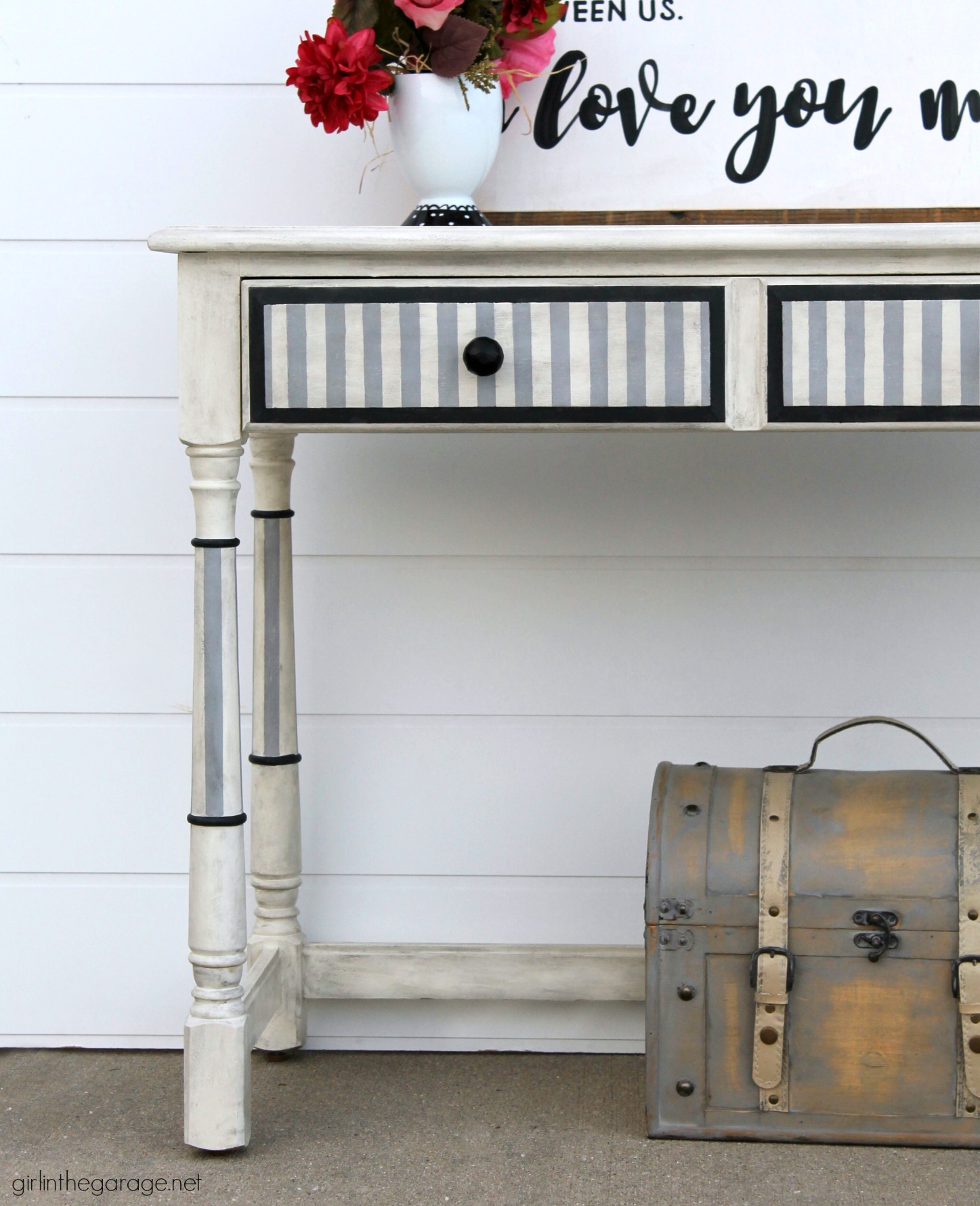 DIY striped table makeover with a modern French look using Annie Sloan Chalk Paint. Easy tutorial by Girl in the Garage