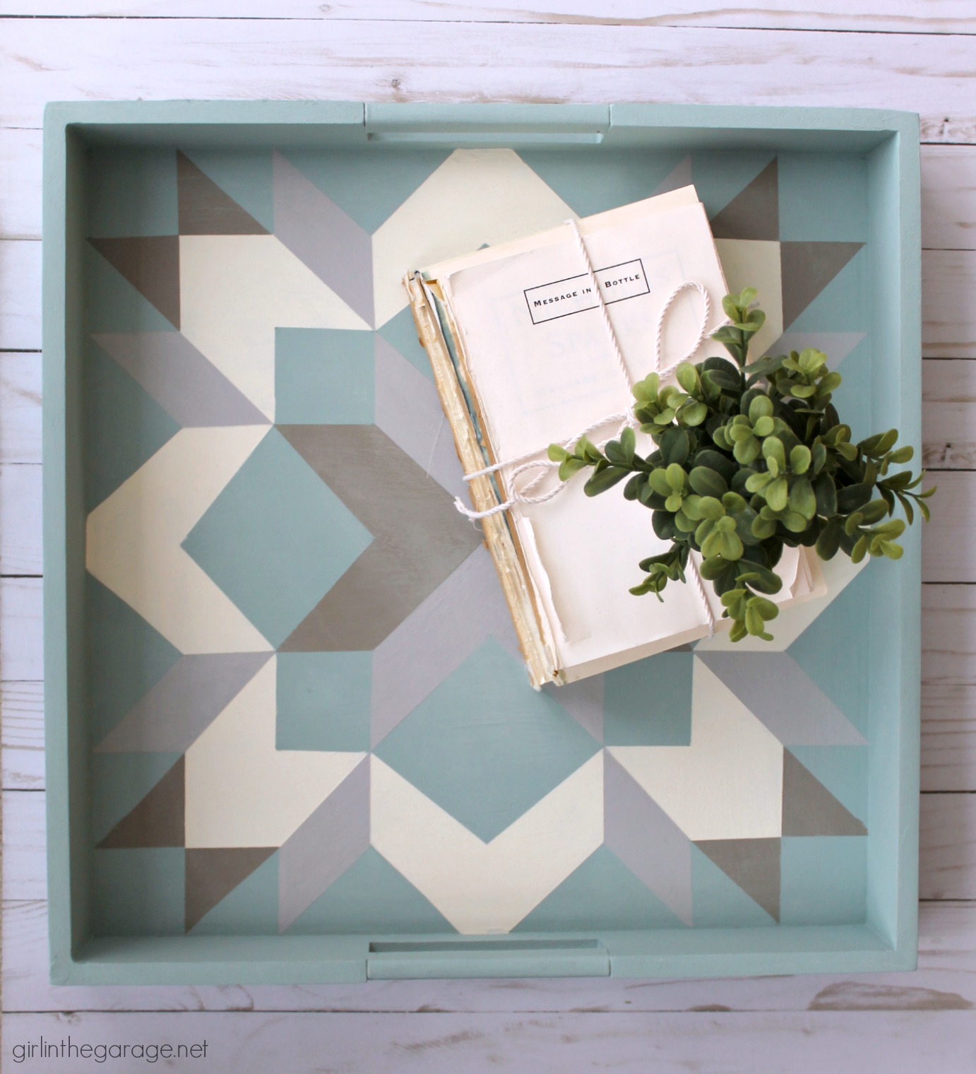 How to paint a barn quilt on a thrifted tray for a beautiful art piece. Step by step DIY tutorial by Girl in the Garage.