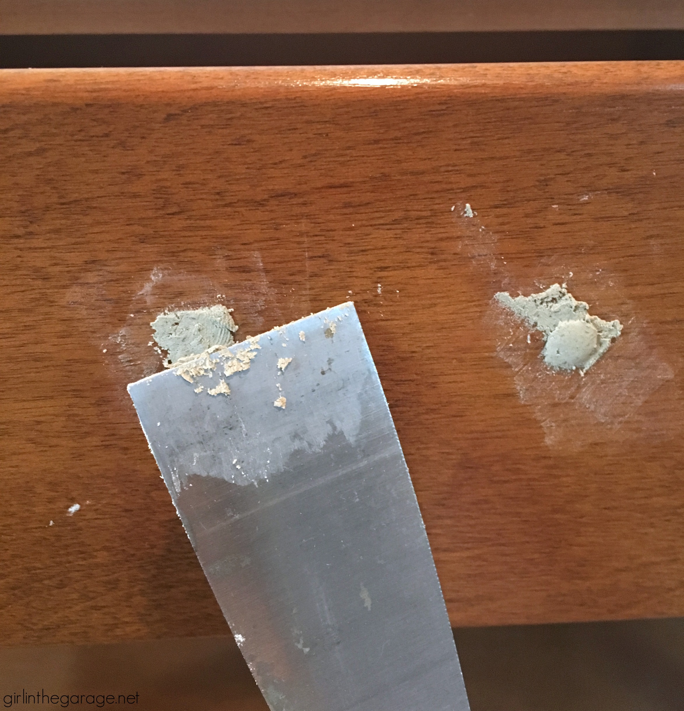 IMG_5003woodfillerholes Girl in the Garage®