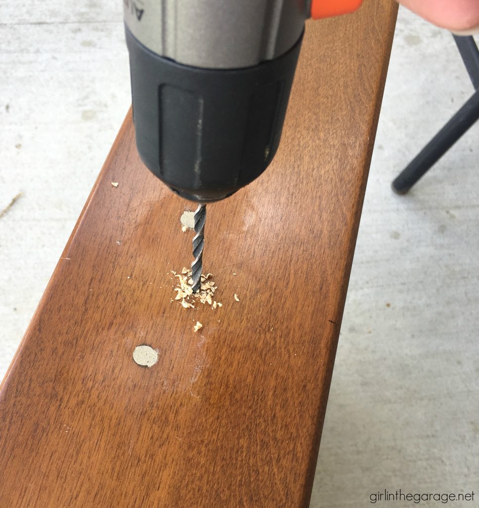 Ethan Allen nightstand makeover to charming stenciled table. DIY furniture makeover tutorial by Girl in the Garage.