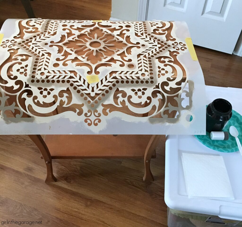 How to stencil a wood table - by Girl in the Garage