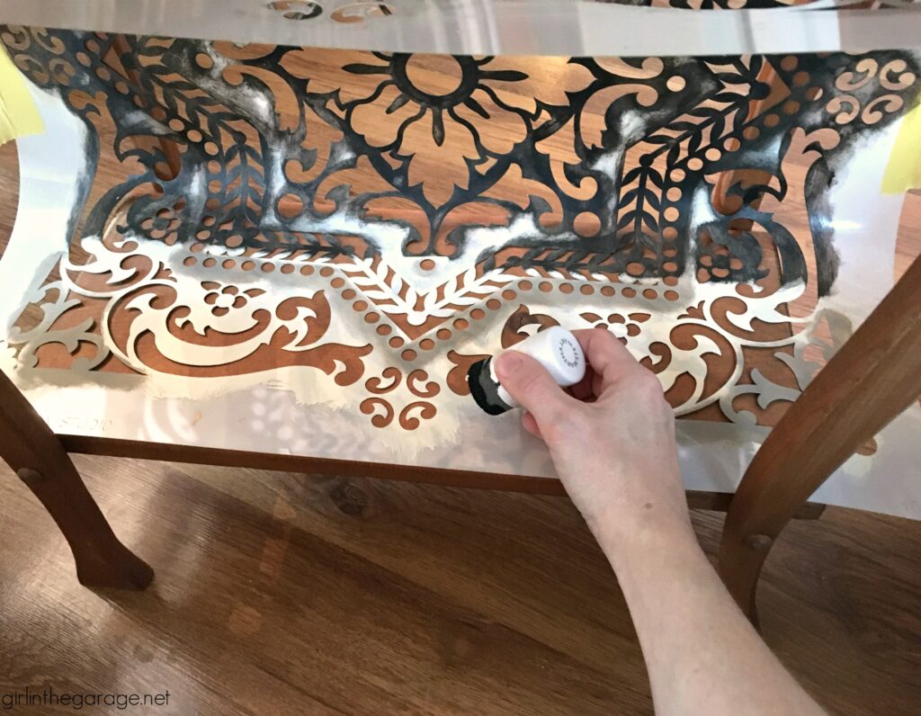 How to stencil a wood table - by Girl in the Garage