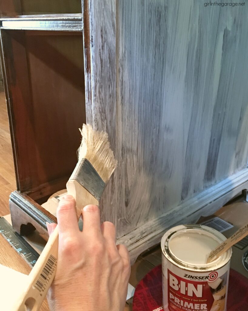 How to prime and Chalk Paint a wood desk - Girl in the Garage