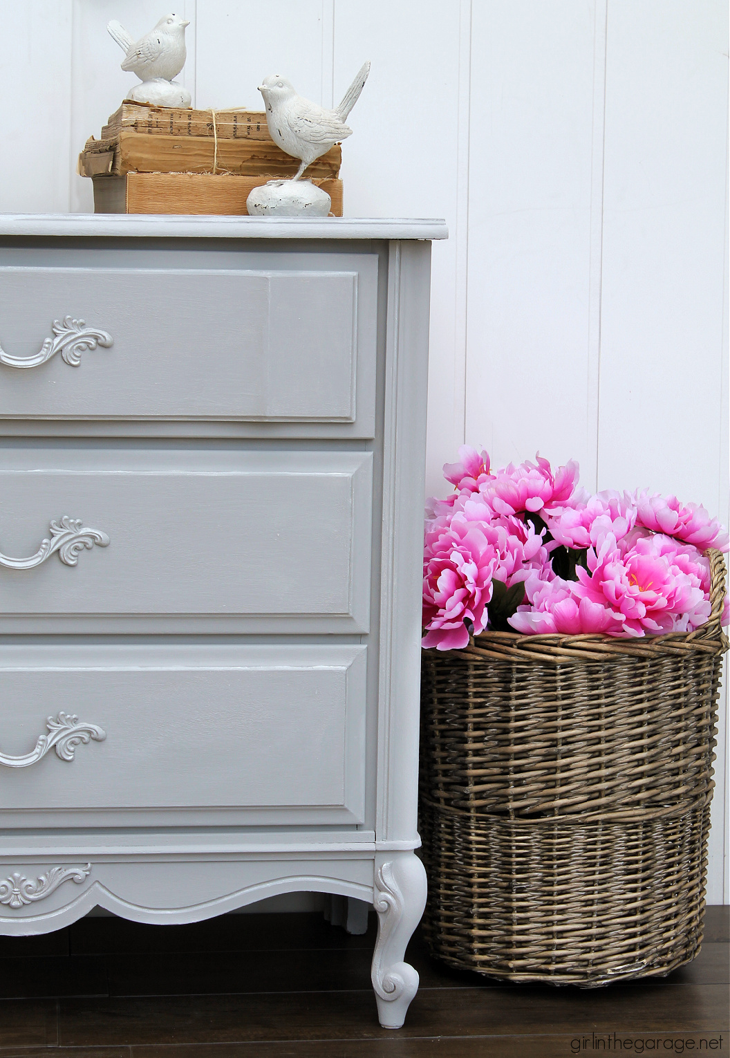 Grey chalk deals paint dresser