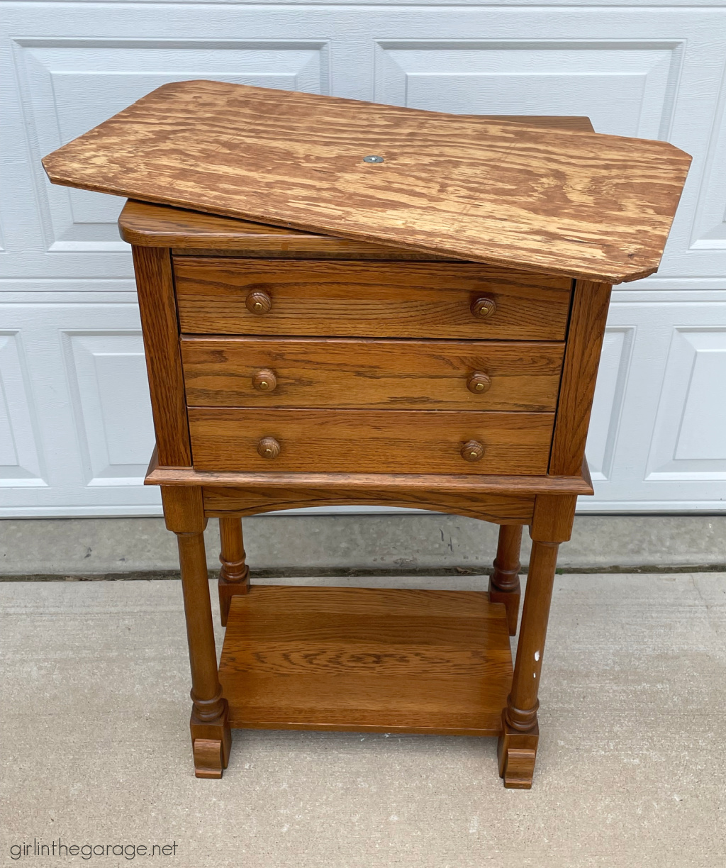 Waverly Chalk Paint: Celery, refinshed distressed dresser with baskets and  spray painted handles.