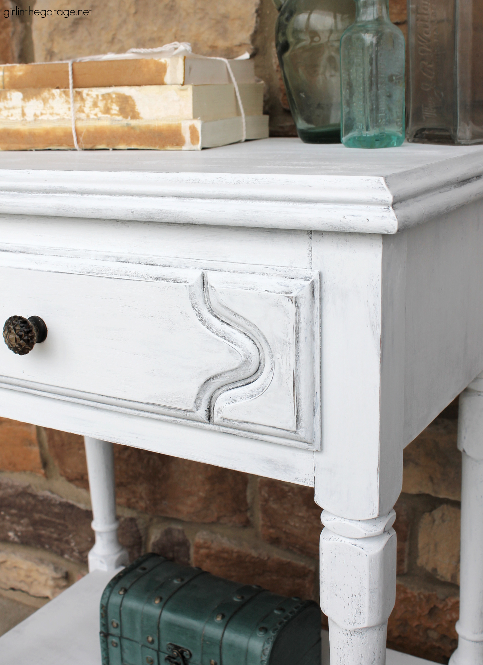 How to Add a Glaze Over Chalk Paint on Furniture - In My Own Style