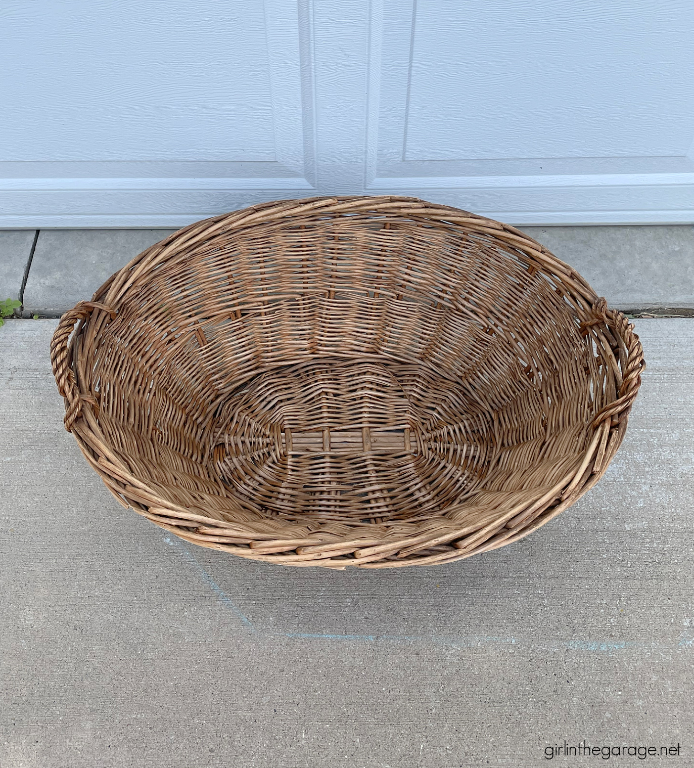 12 Creative Ideas on How to Decorate with Wicker Baskets