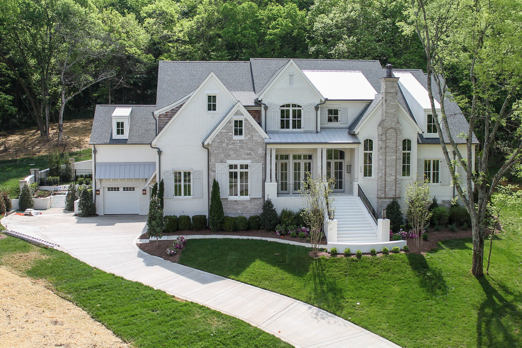 Gorgeous home exterior by Tennessee Valley Homes