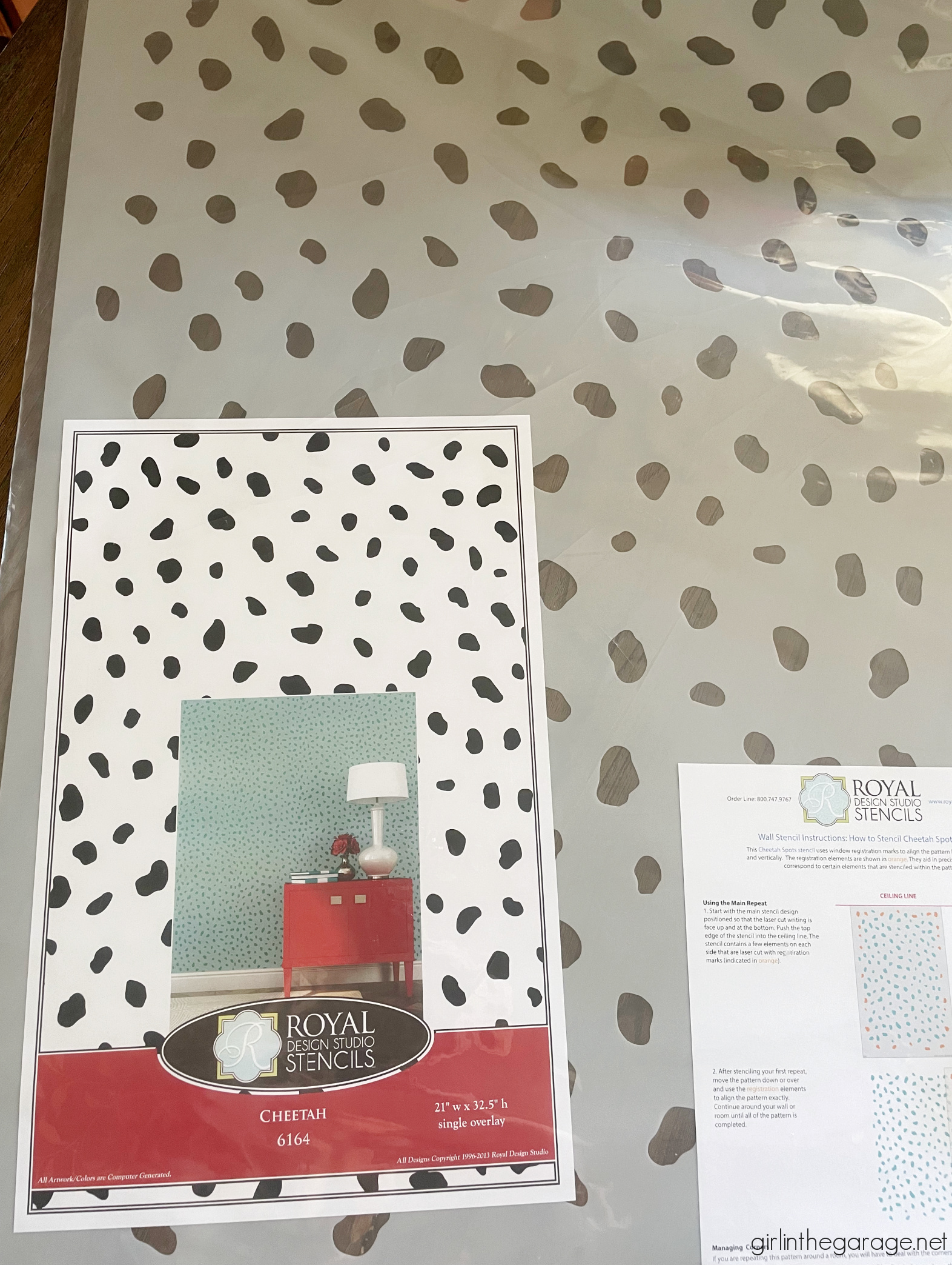 Learn how painting a cheetah print can transform a boring wooden box easily with the right technique. Use animal print to upcycle chic home decor. By Girl in the Garage