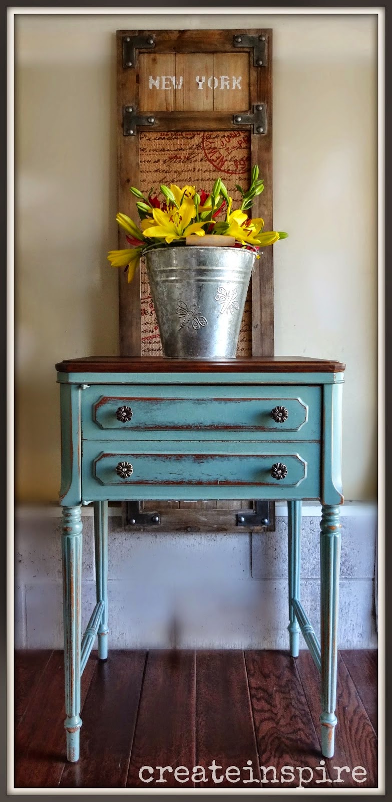 Vintage sewing table makeover in blue - by Create Inspire